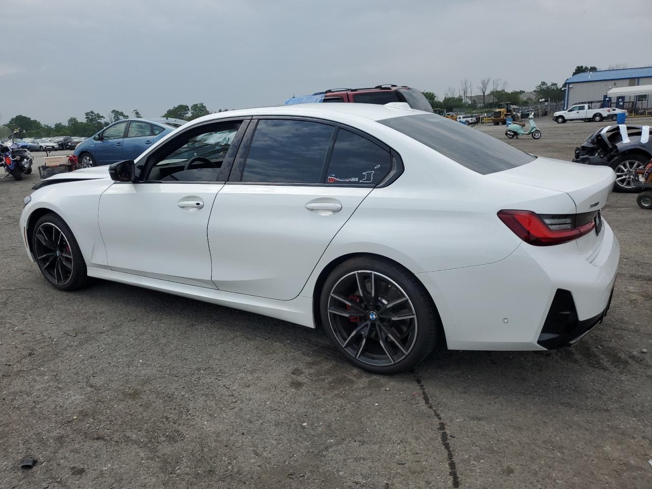 2023 BMW M340XI - Фото 2