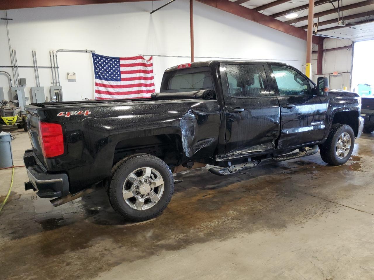 2016 CHEVROLET SILVERADO - Image 3