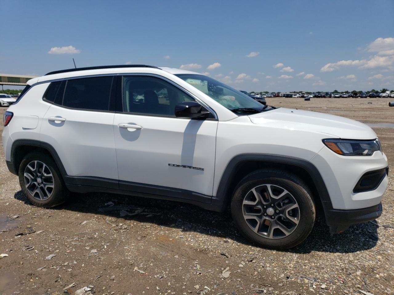 2022 JEEP COMPASS LA - Image 4