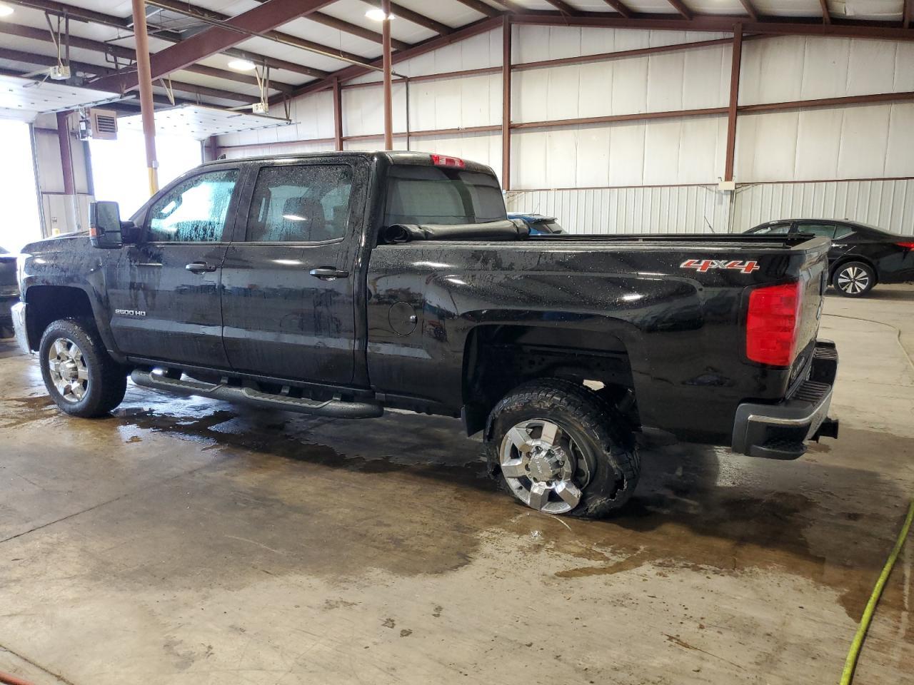 2016 CHEVROLET SILVERADO - Image 2