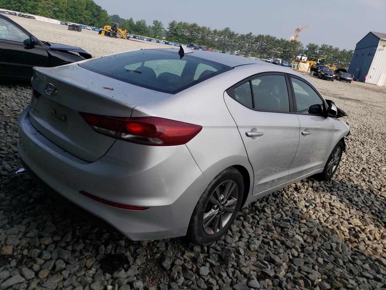 2018 HYUNDAI ELANTRA SE - Image 3