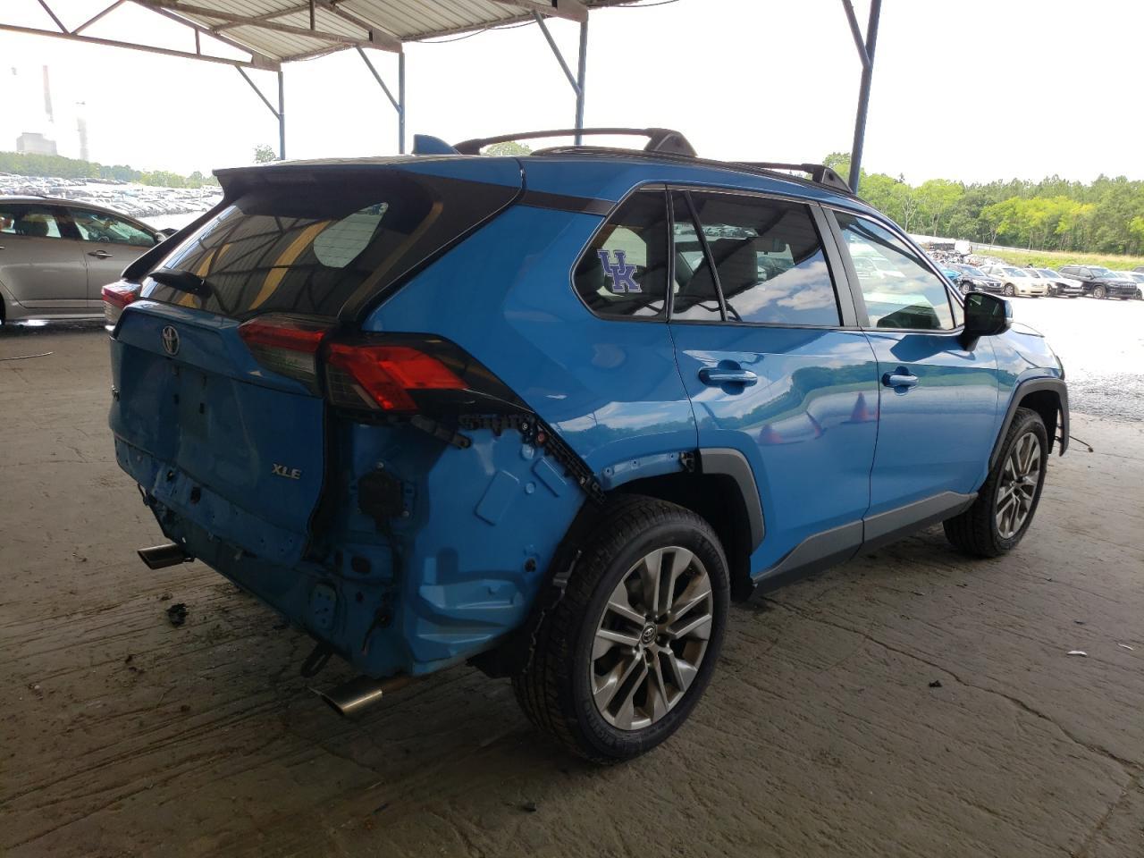 2019 TOYOTA RAV4 XLE P - Image 3