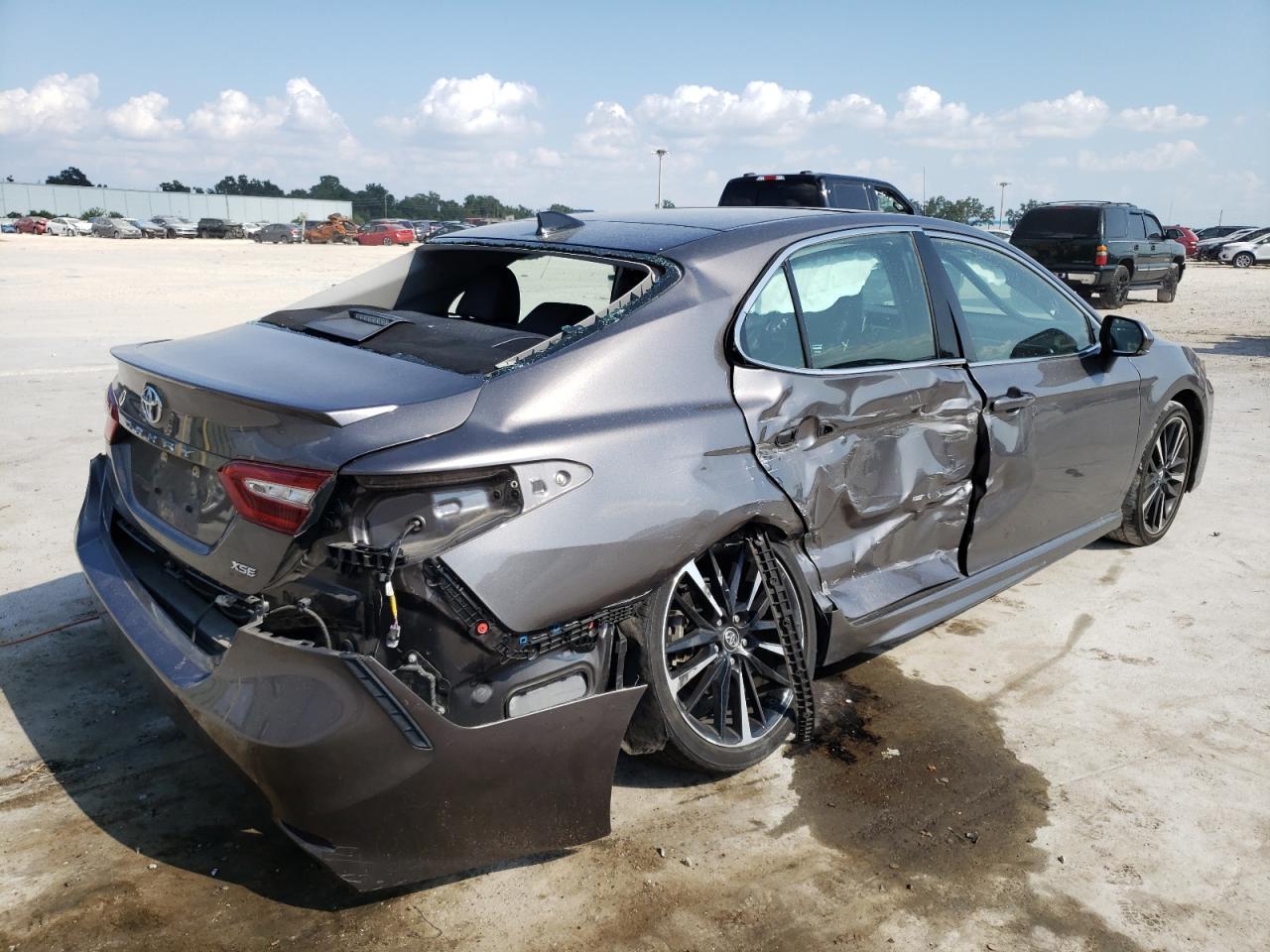 2018 TOYOTA CAMRY XSE - Image 3