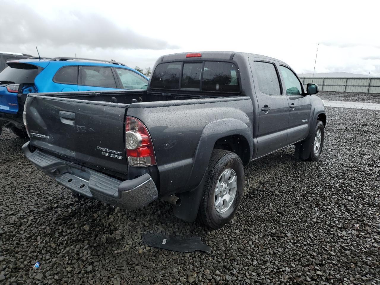 2013 TOYOTA TACOMA DOU - Фото 3
