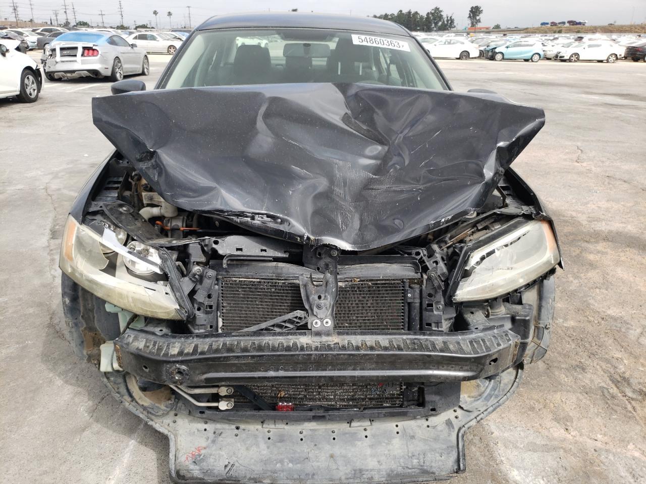 2013 VOLKSWAGEN JETTA BASE - Image 5