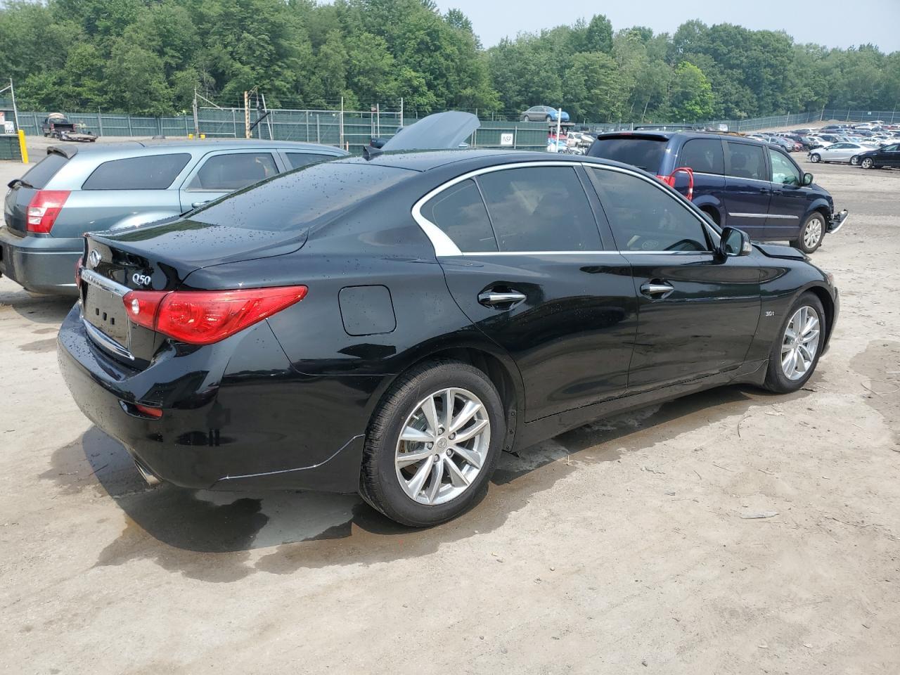 2016 INFINITI Q50 PREMIU - Фото 3