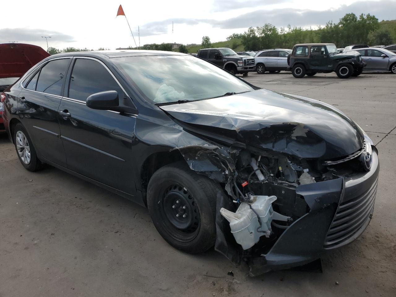 2016 TOYOTA CAMRY LE - Image 4