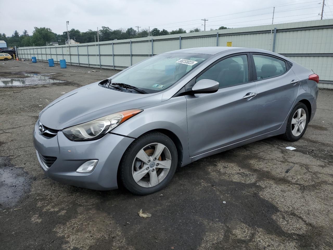 2013 HYUNDAI ELANTRA GL