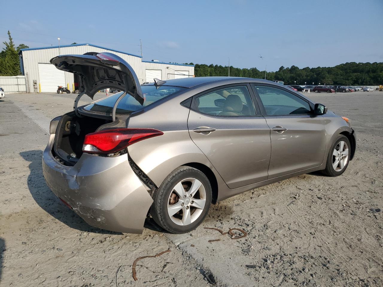 2013 HYUNDAI ELANTRA GL - Image 3