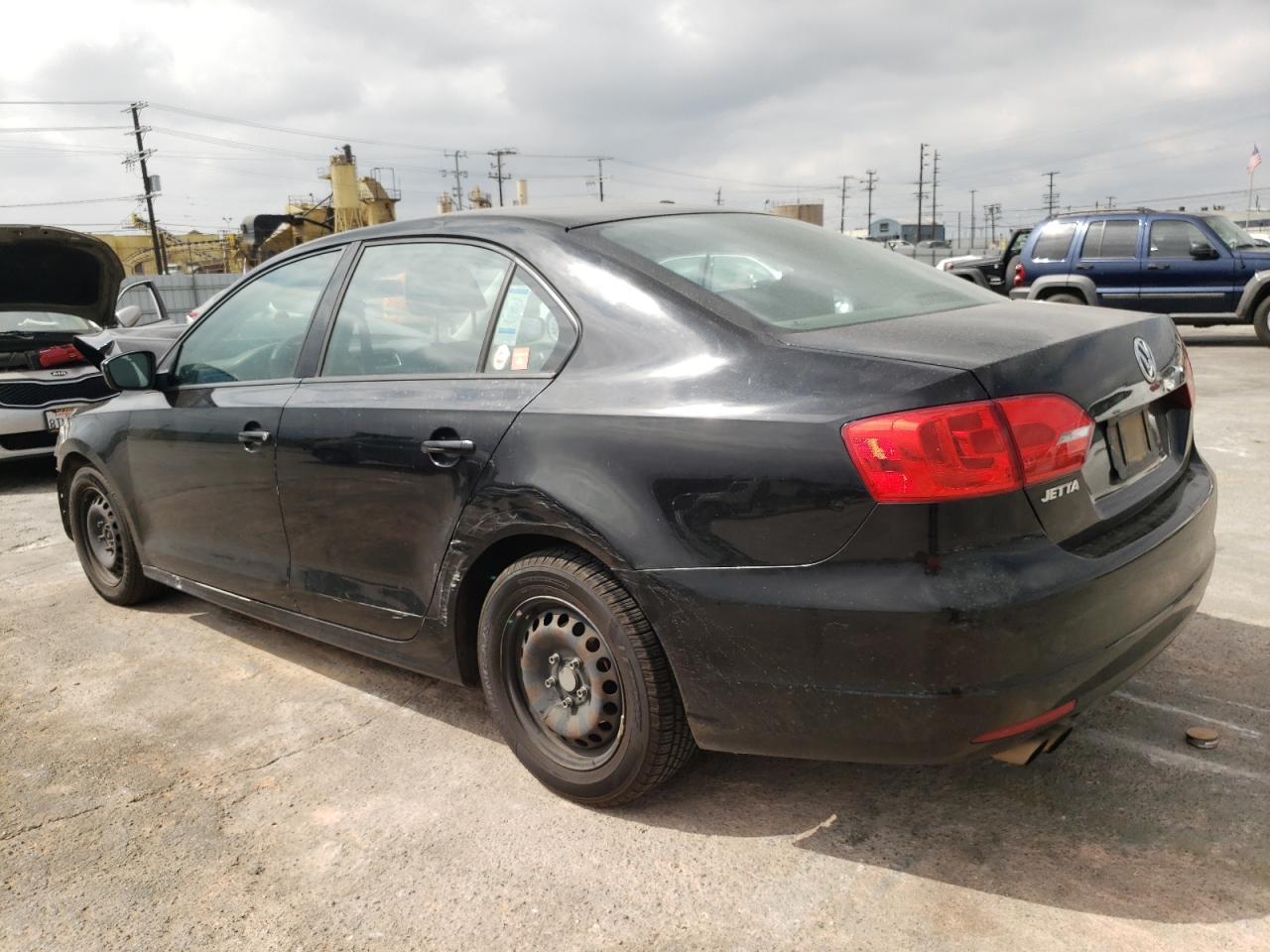 2013 VOLKSWAGEN JETTA BASE - Image 2
