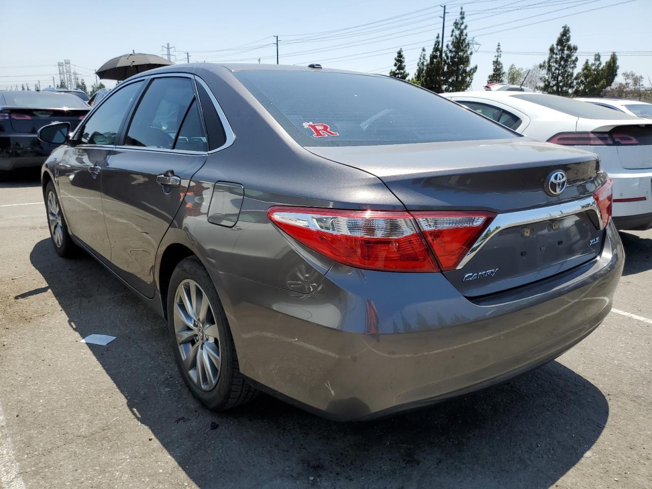 2017 TOYOTA CAMRY LE - Фото 2