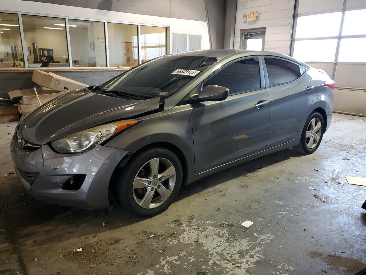 2013 HYUNDAI ELANTRA GL