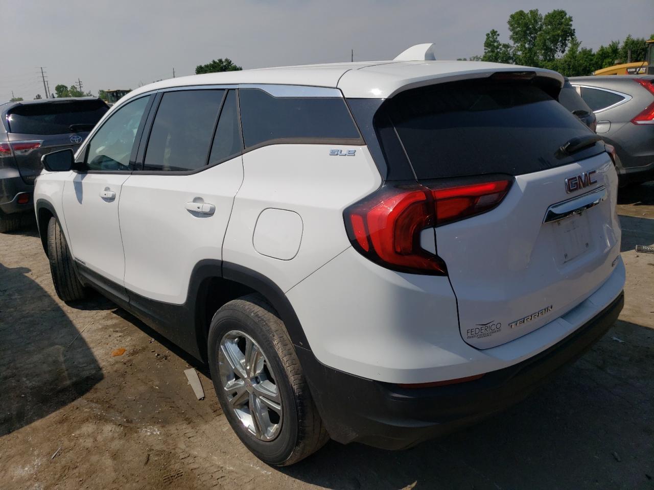 2018 GMC TERRAIN SL - Image 2