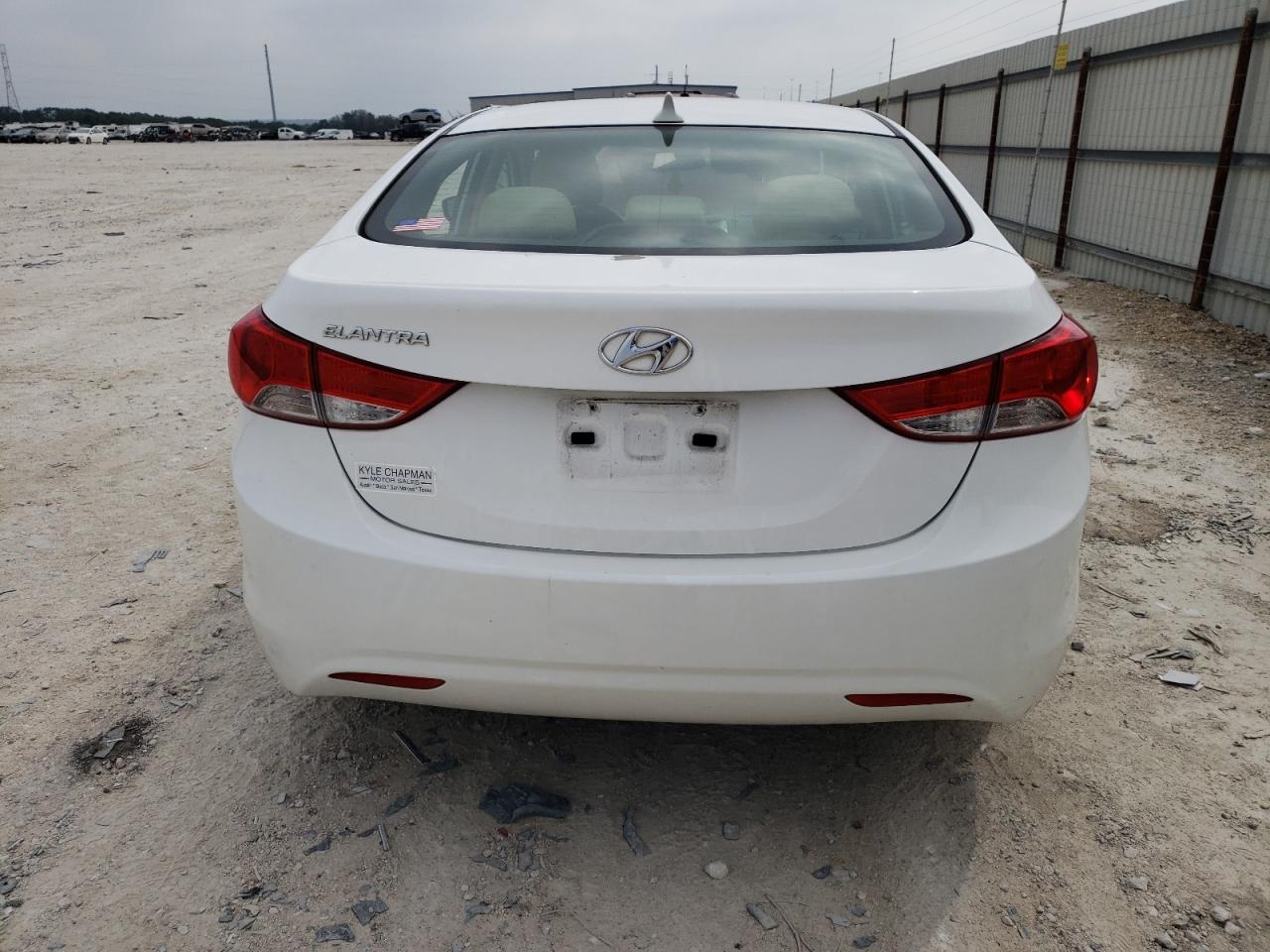 2013 HYUNDAI ELANTRA GL - Image 6