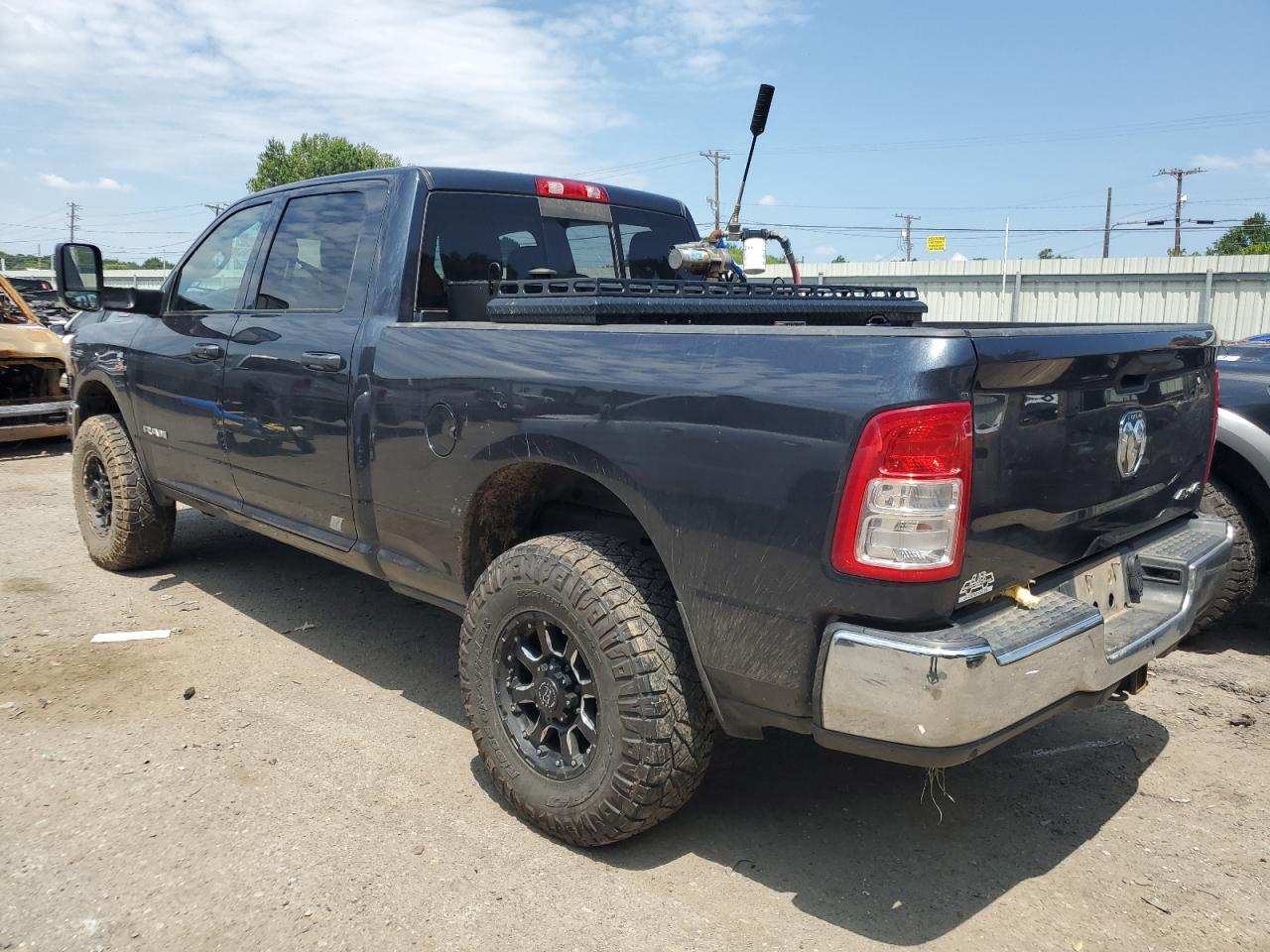 2022 RAM 2500 TRADE - Image 2