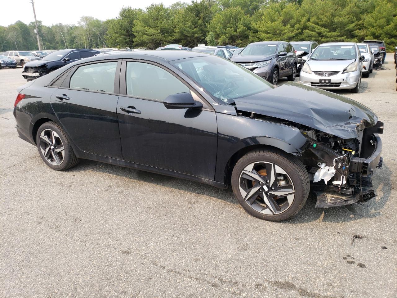 2023 HYUNDAI ELANTRA SE - Фото 4