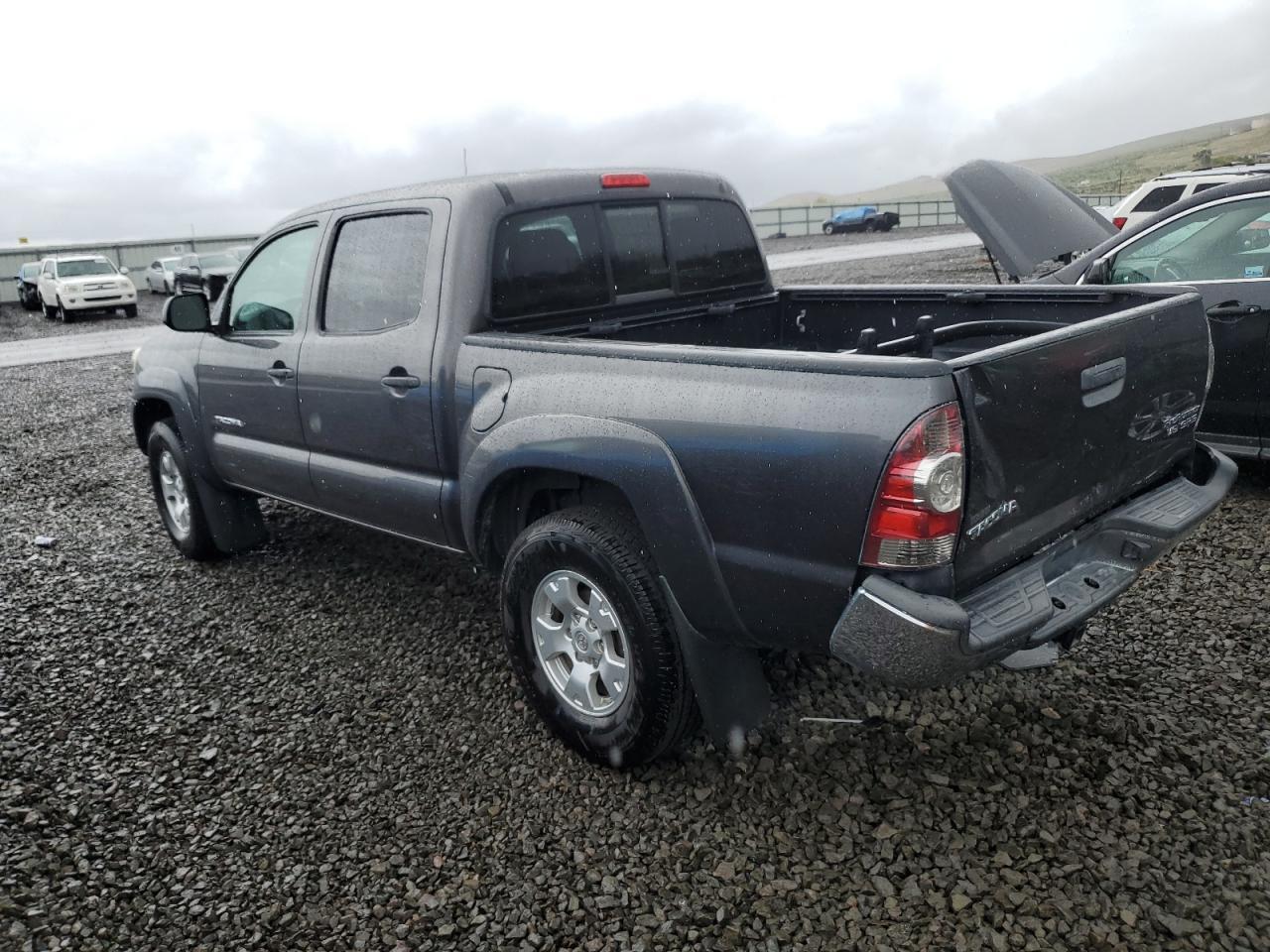 2013 TOYOTA TACOMA DOU - Фото 2