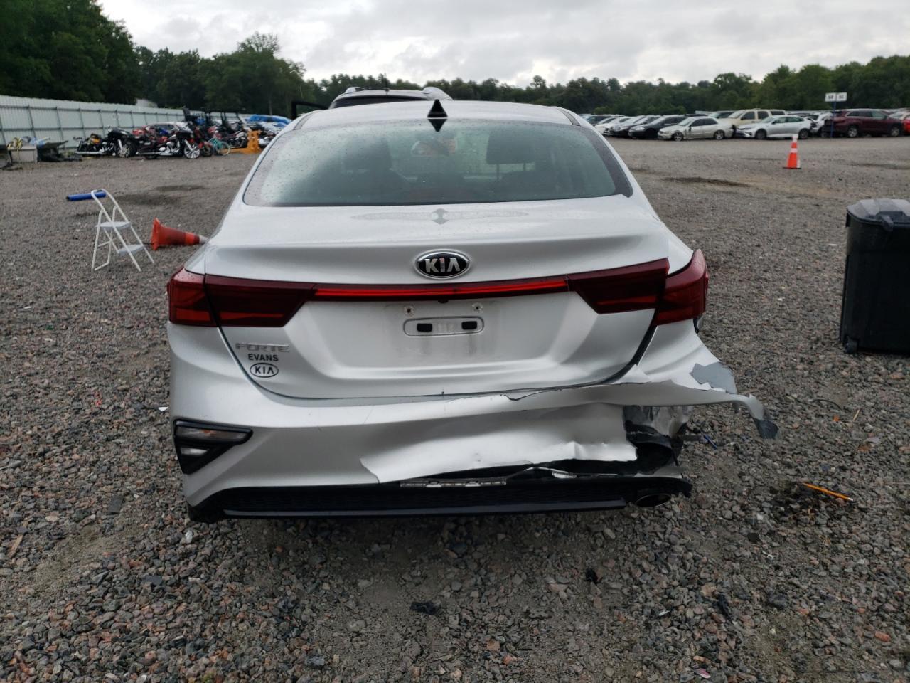 2020 KIA FORTE FE - Image 6