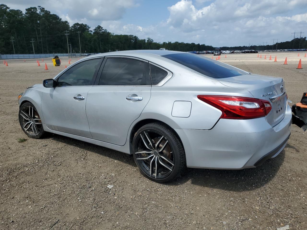 2017 NISSAN ALTIMA 2.5 - Фото 2