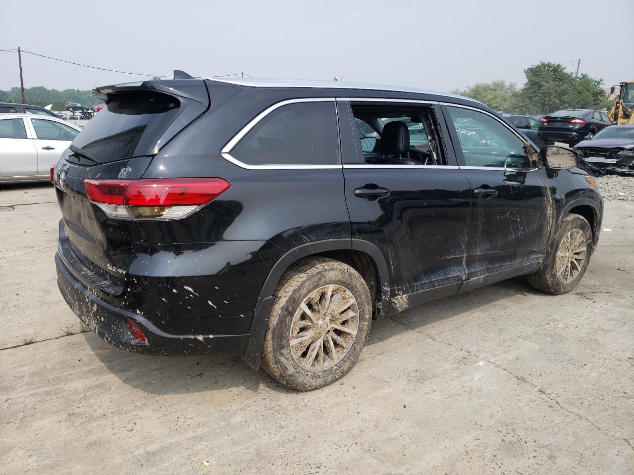 2019 TOYOTA HIGHLANDER - Фото 3