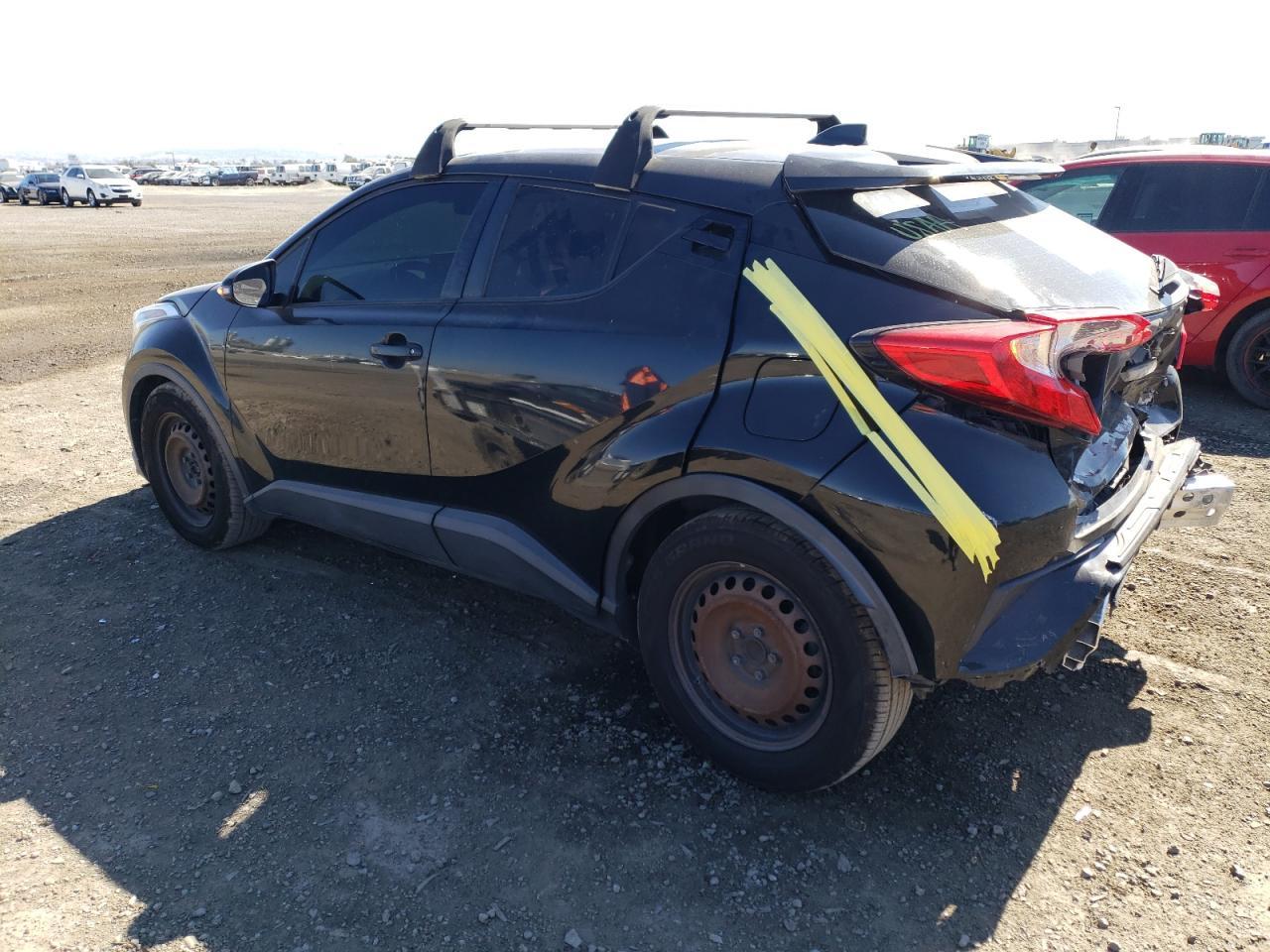 2019 TOYOTA C-HR XLE - Image 2