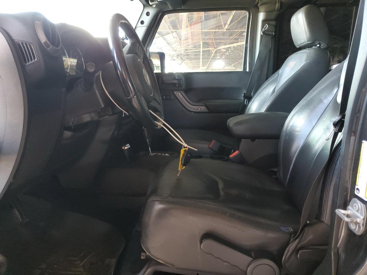 2017 JEEP WRANGLER U - Фото 7