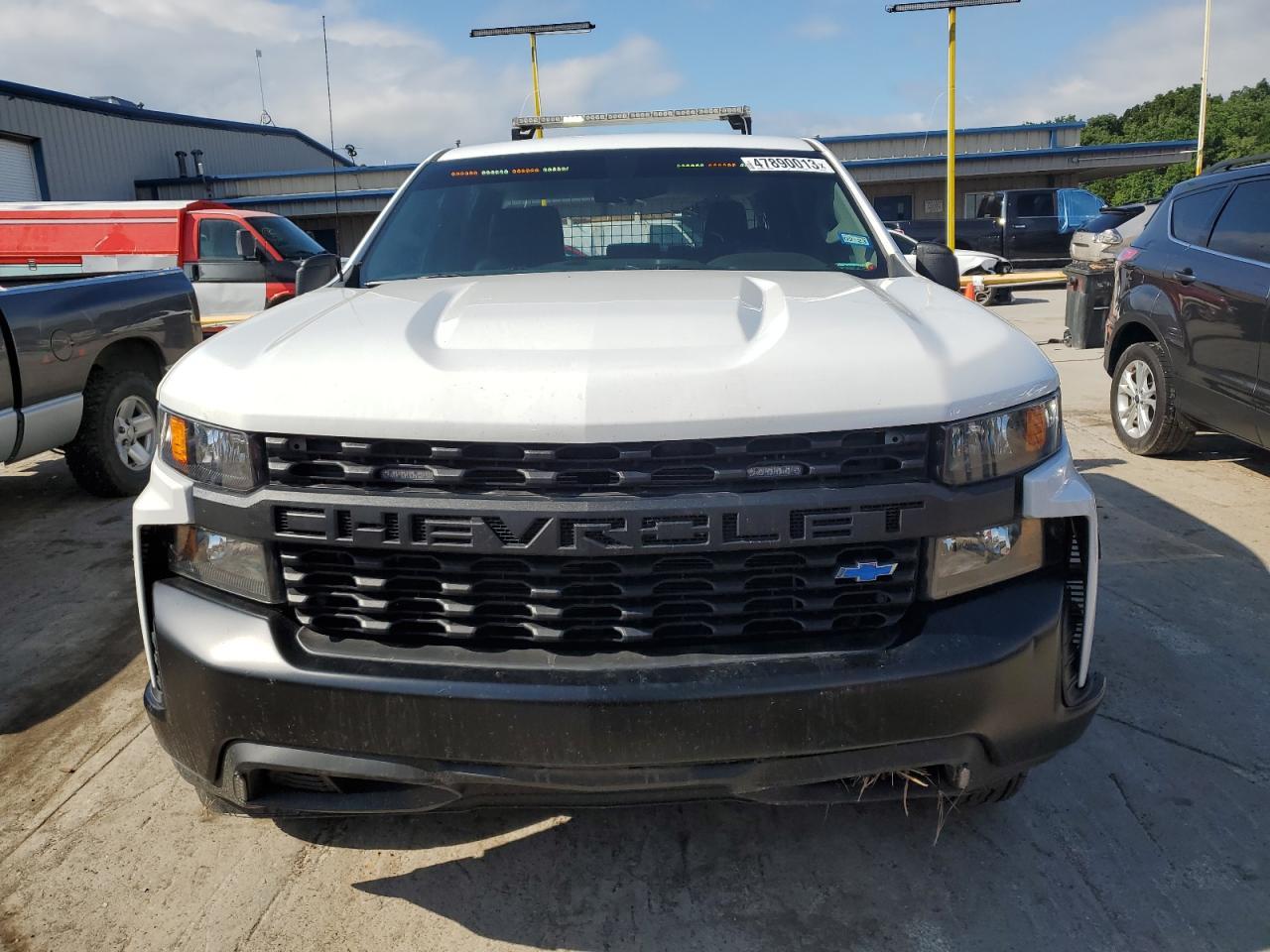 2021 CHEVROLET SILVERADO - Фото 5