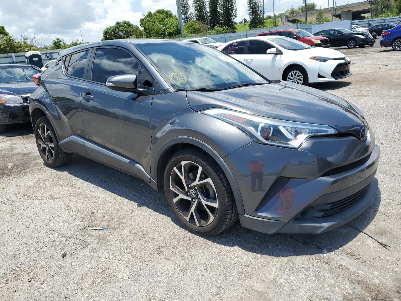 2018 TOYOTA C-HR XLE - Image 4