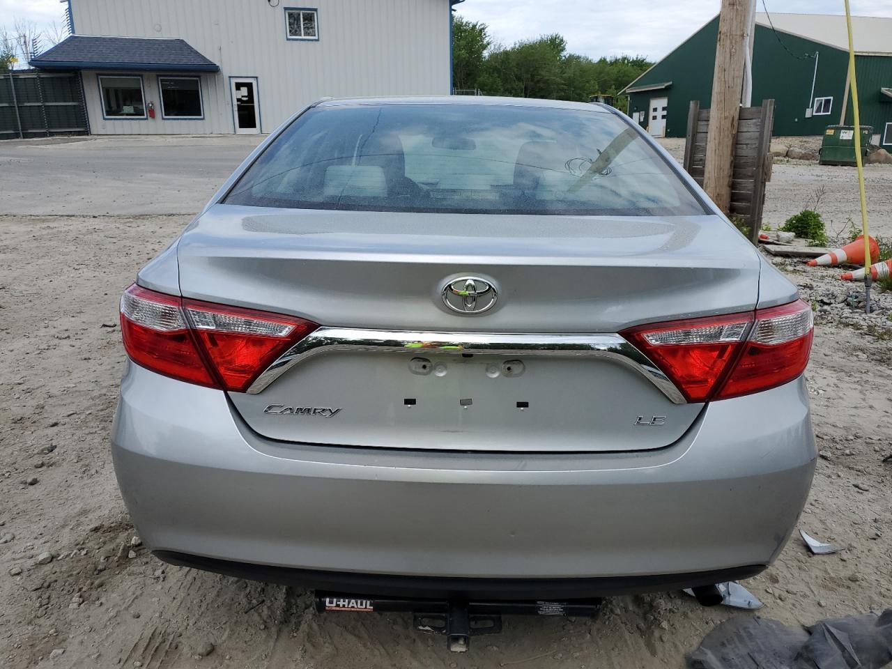 2015 TOYOTA CAMRY LE - Image 6