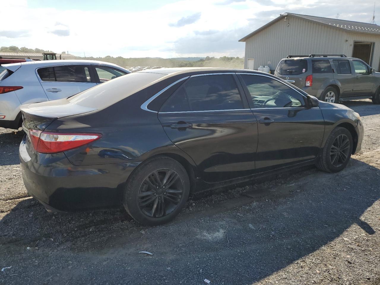 2017 TOYOTA CAMRY LE - Фото 3