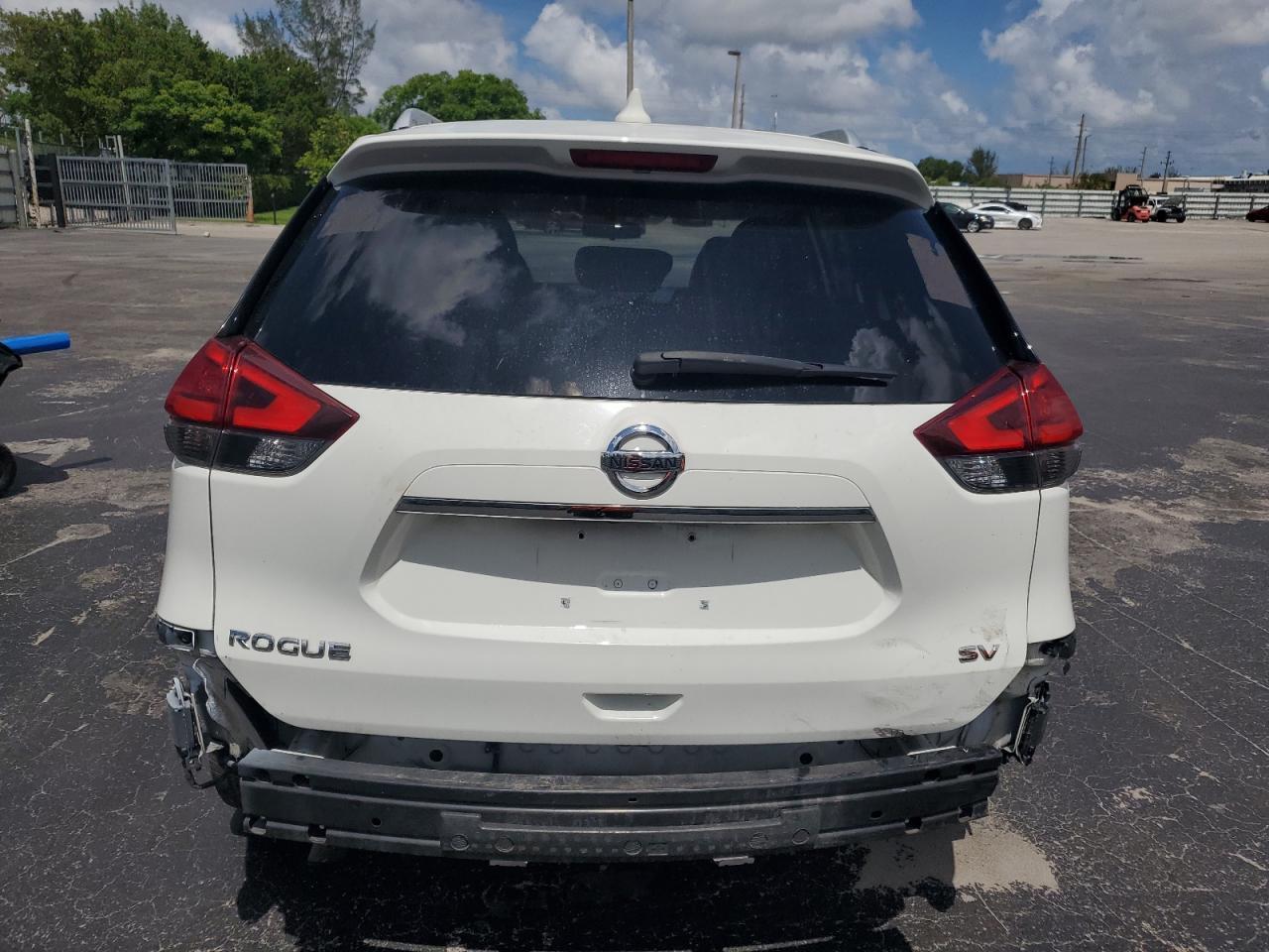 2017 NISSAN ROGUE S - Фото 6
