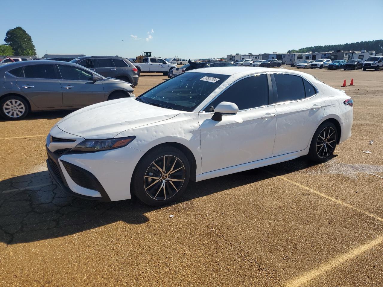 2024 TOYOTA CAMRY SE N car image