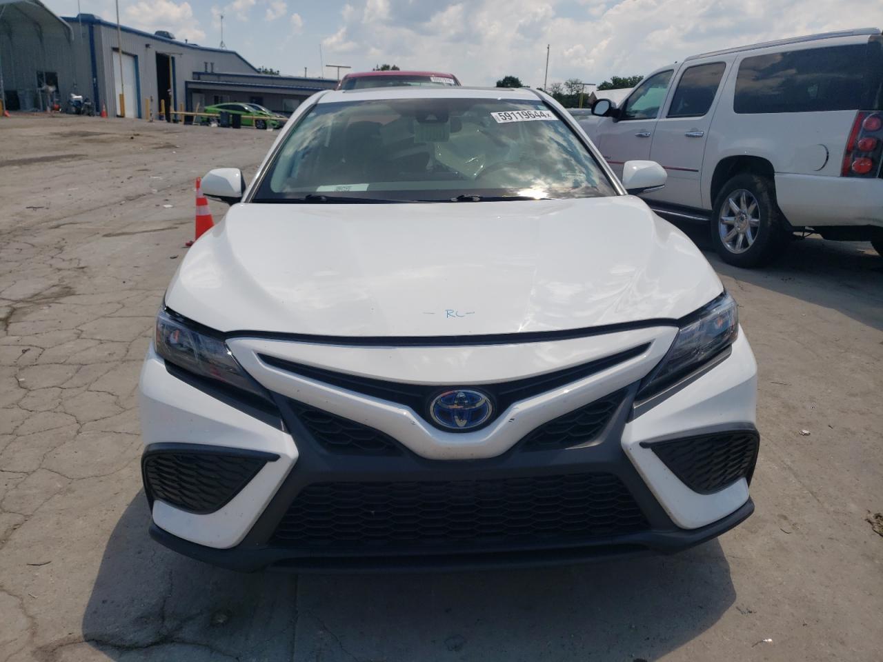 2021 TOYOTA CAMRY SE - Image 5