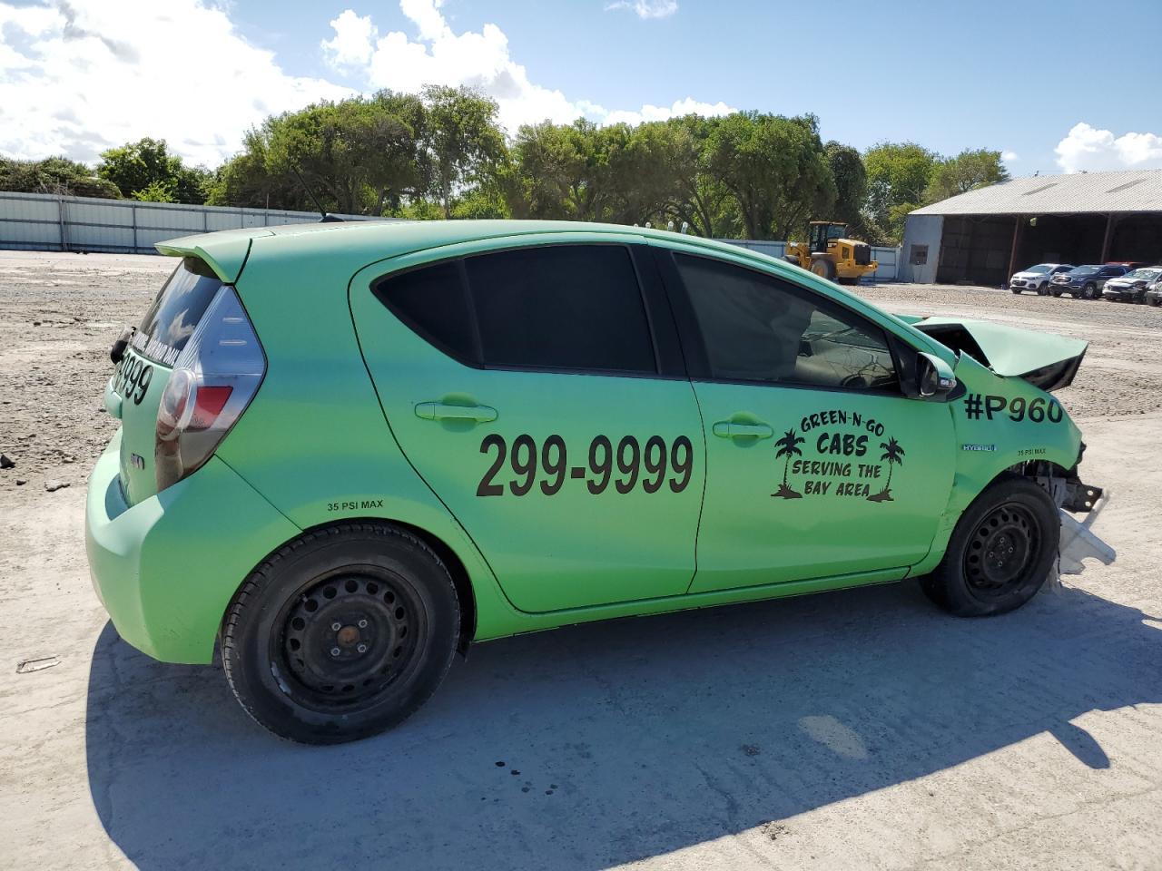 2013 TOYOTA PRIUS C - Image 3
