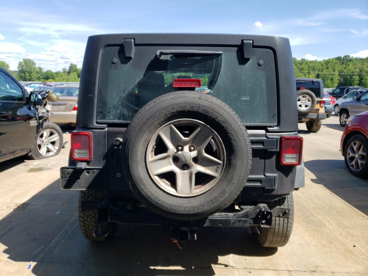 2017 JEEP WRANGLER U - Image 6