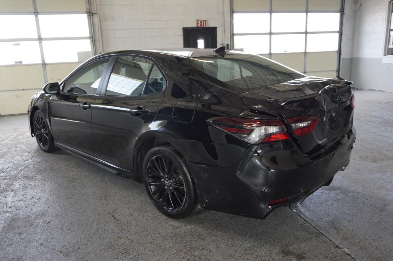 2021 TOYOTA CAMRY SE - Фото 4