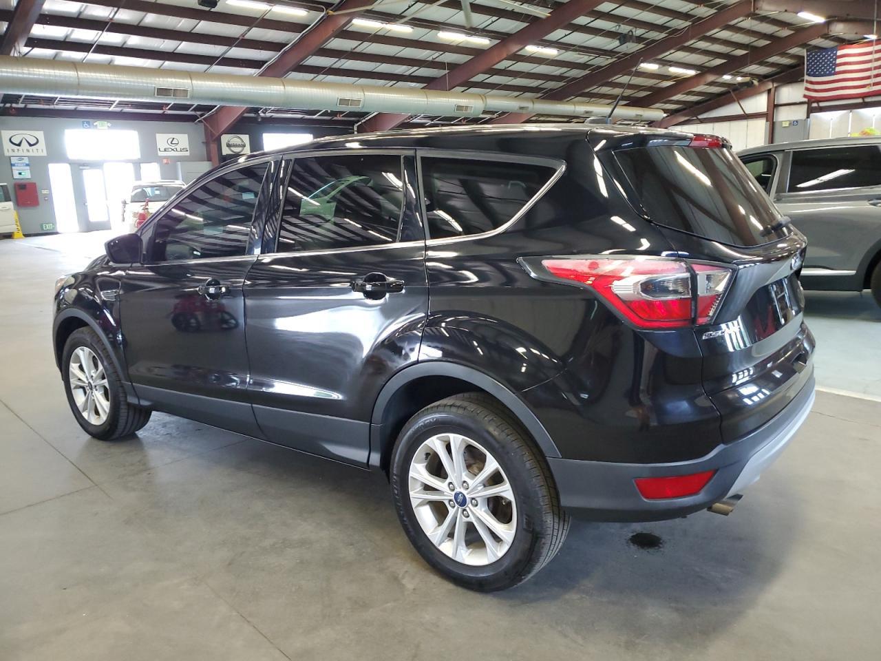 2017 FORD ESCAPE SE - Фото 2