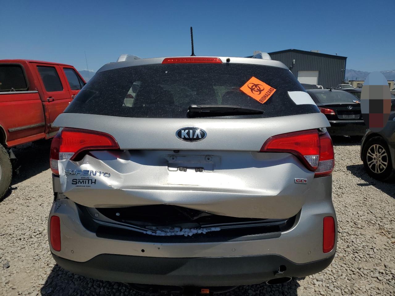 2015 KIA SORENTO LX - Image 6