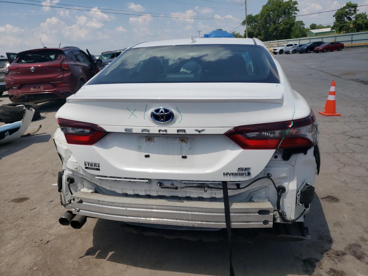 2021 TOYOTA CAMRY SE - Image 6