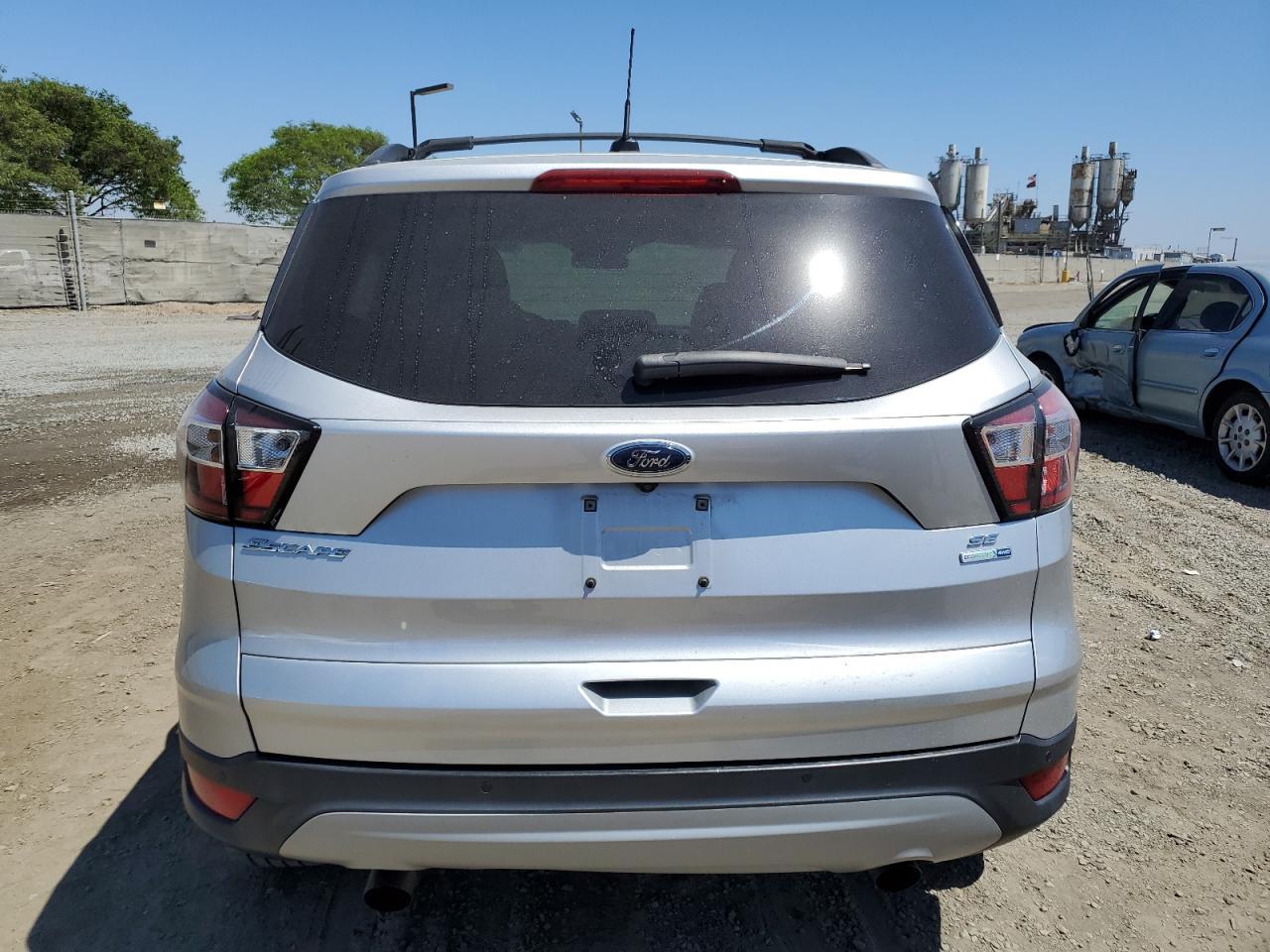 2017 FORD ESCAPE SE - Image 6