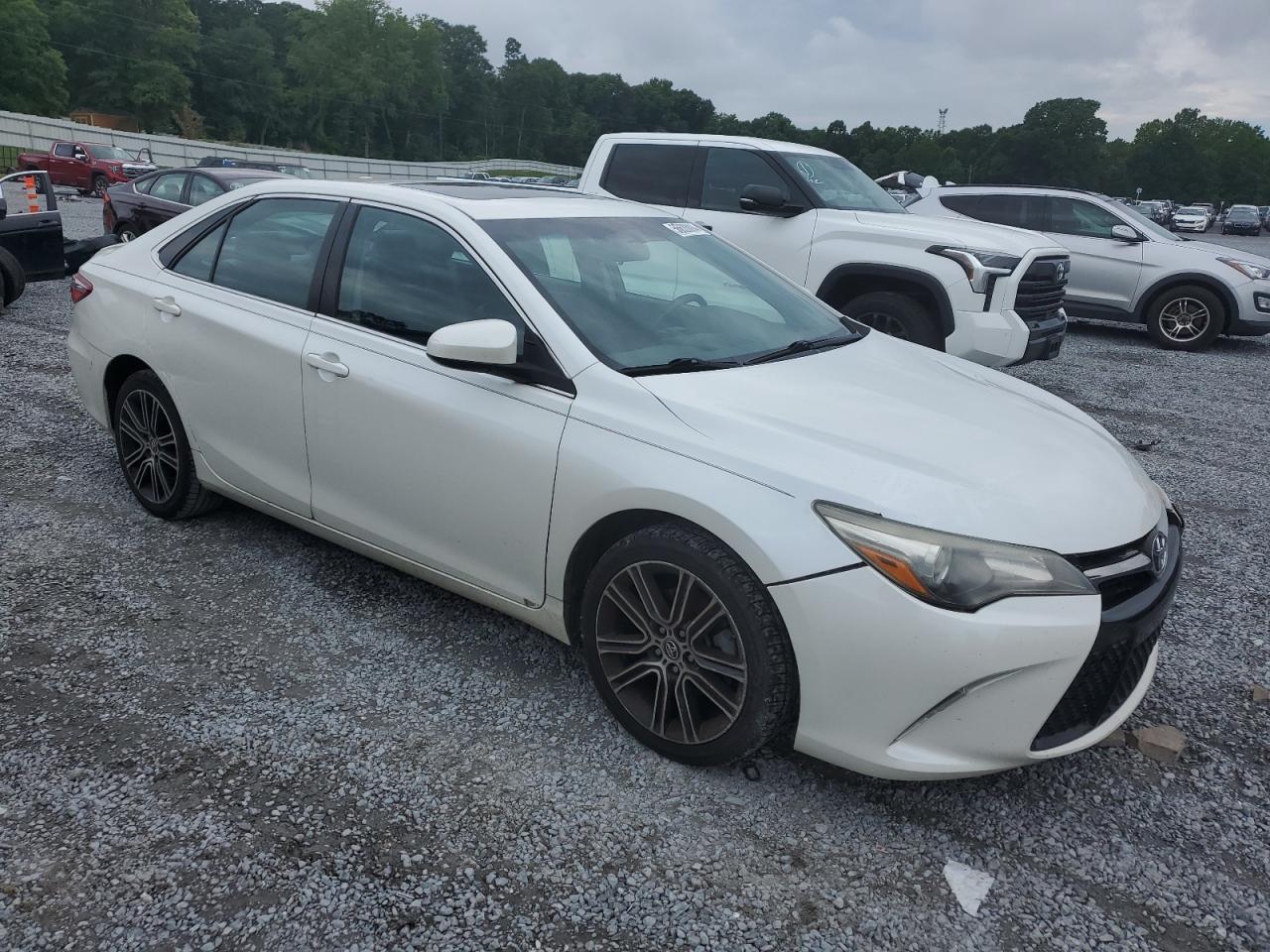 2016 TOYOTA CAMRY LE - Фото 4