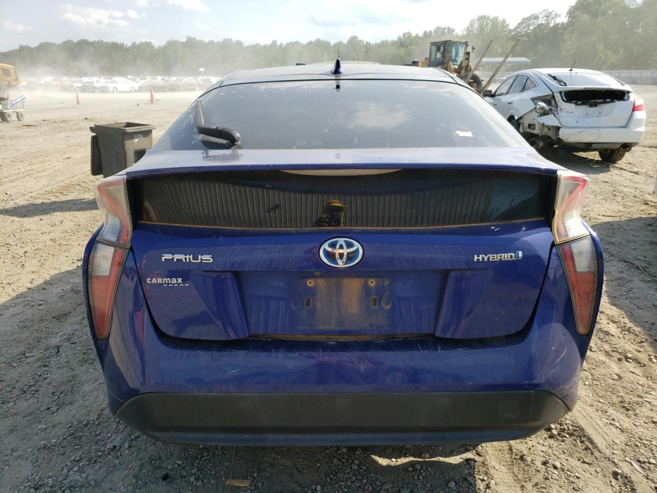 2016 TOYOTA PRIUS - Image 6