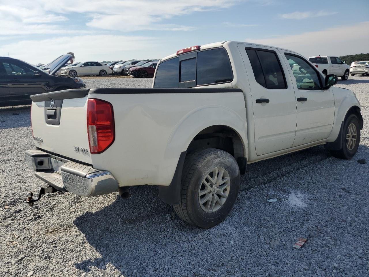 2019 NISSAN FRONTIER S - Фото 3