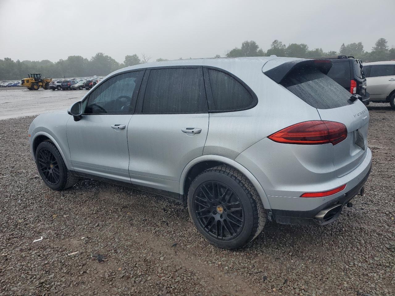 2018 PORSCHE CAYENNE - Image 2