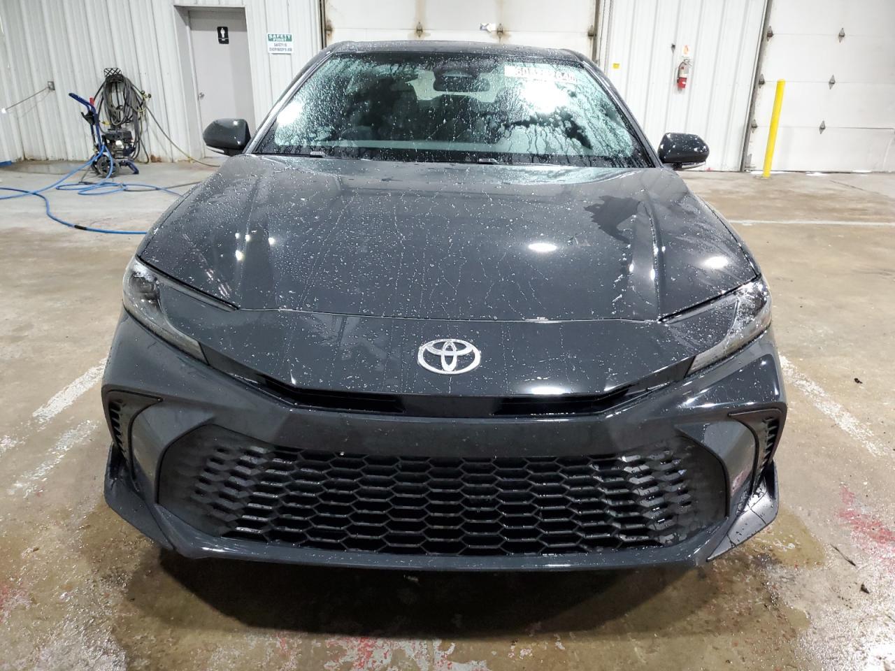2025 TOYOTA CAMRY XSE - Image 5