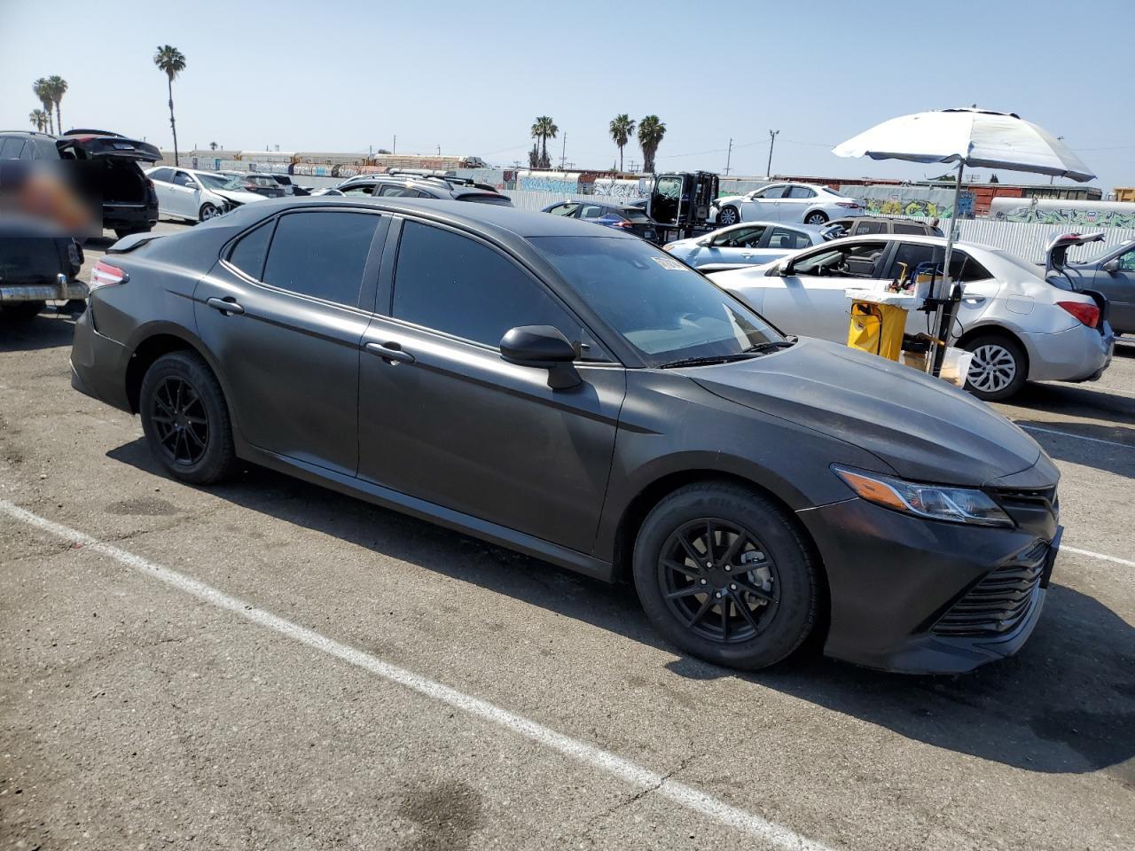2020 TOYOTA CAMRY LE - Фото 4