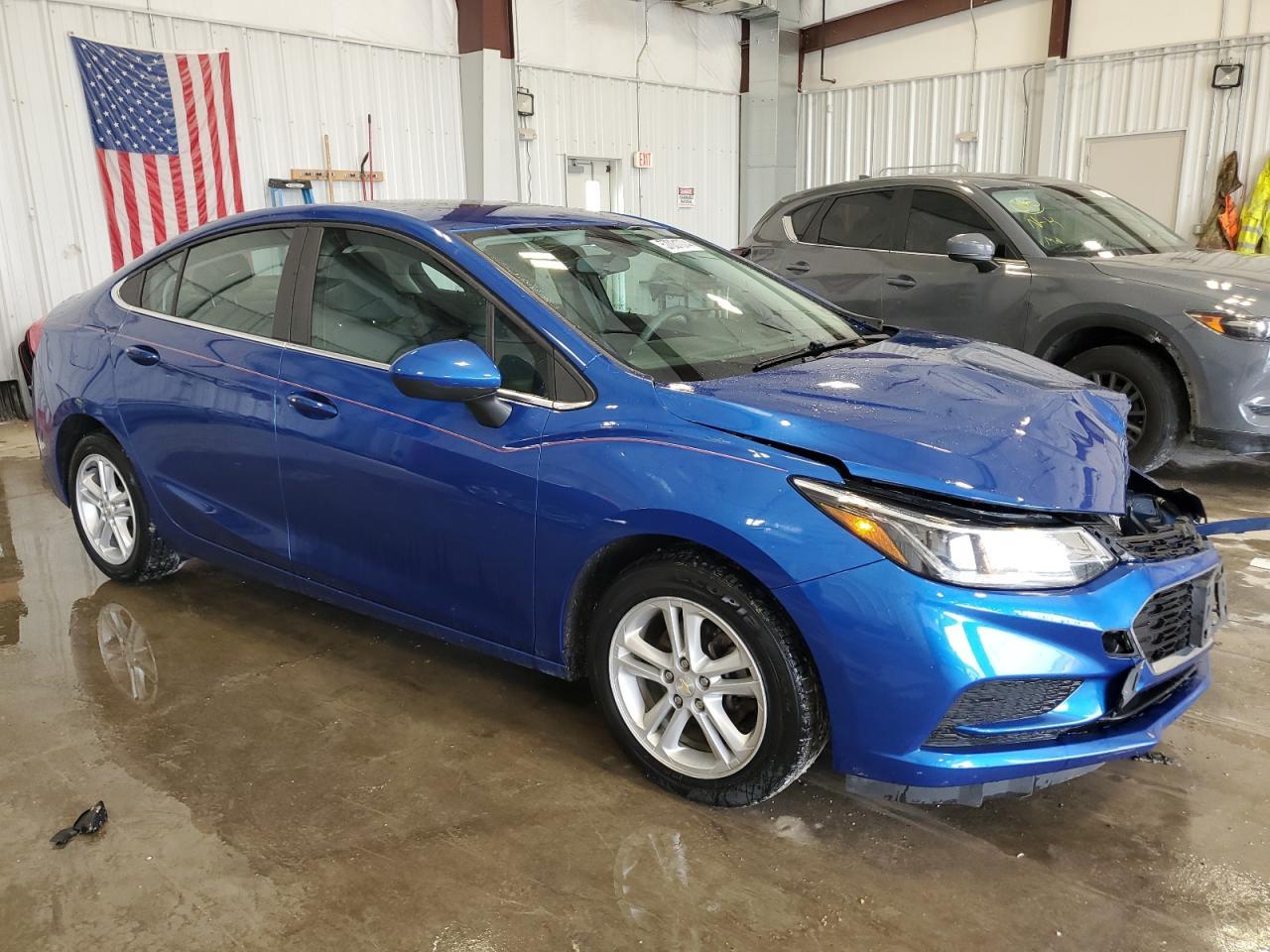 2017 CHEVROLET CRUZE LT - Image 4