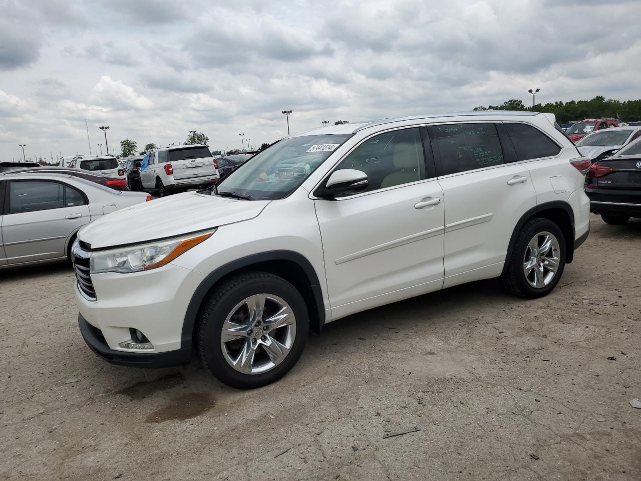 2015 TOYOTA HIGHLANDER