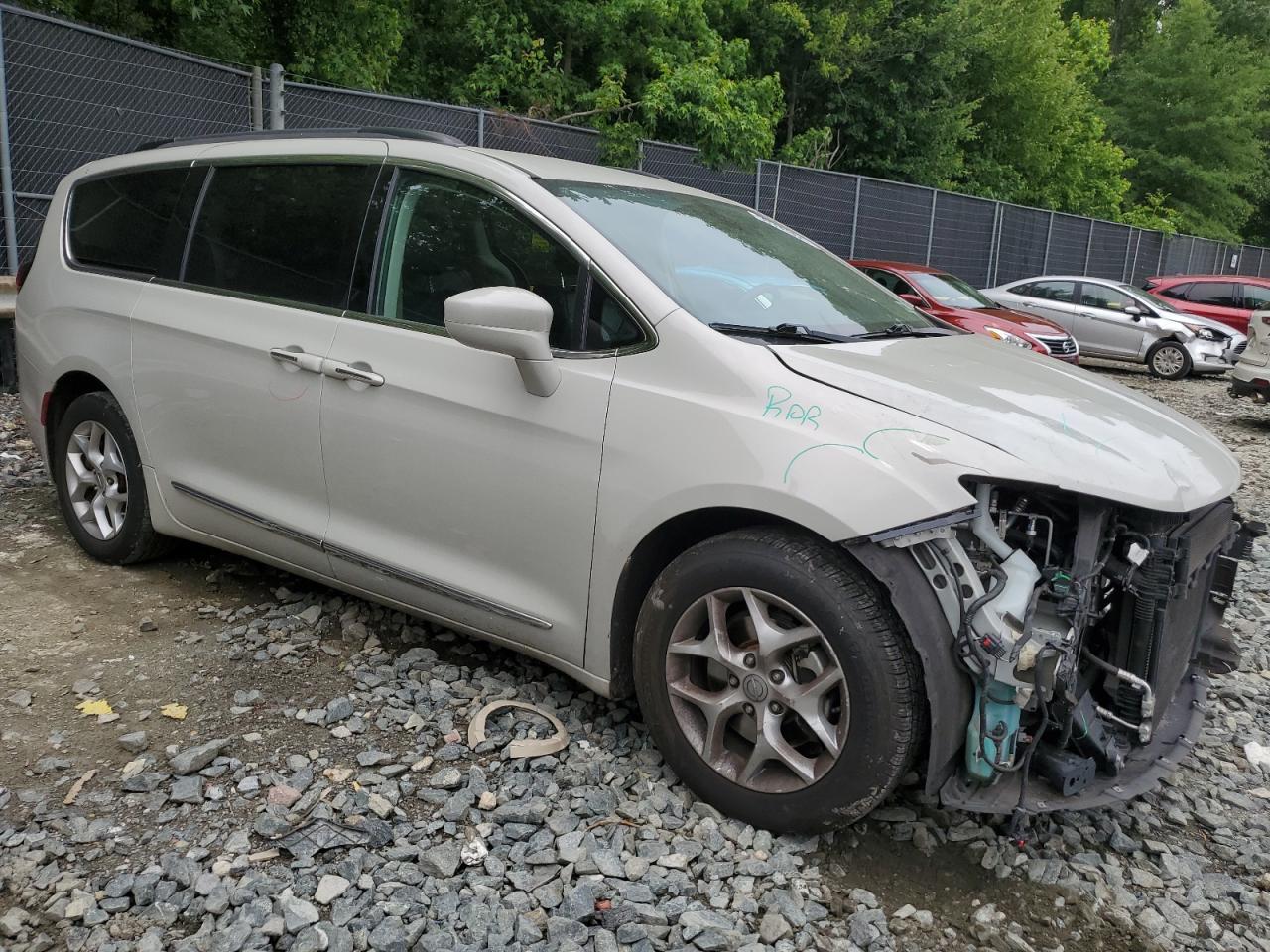 2017 CHRYSLER PACIFICA T - Image 4