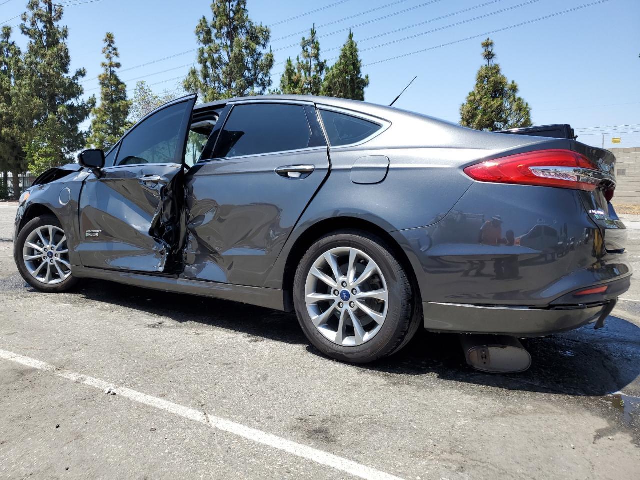 2017 FORD FUSION SE - Image 2